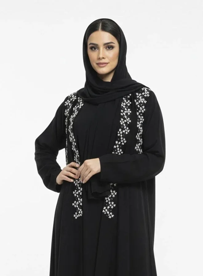 عبايات لمحة عباية ثُريّا سوداء بالشك والتطريز